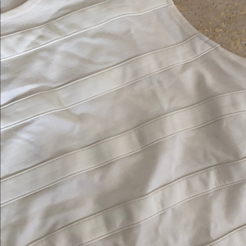 Cream top - Picture 2 of 3